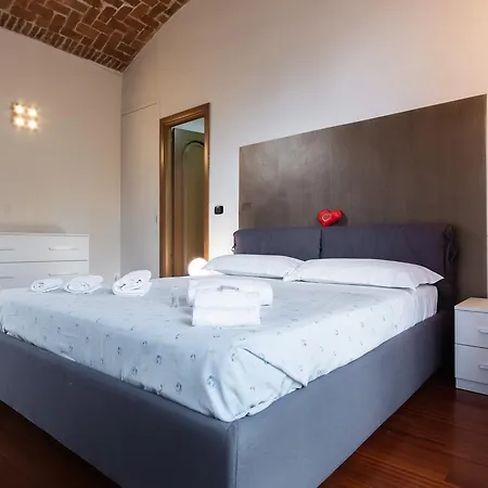 Cenisia & Porta Susa Roomy Flat *