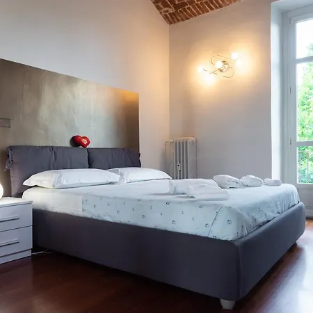 Appartement Cenisia & Porta Susa Roomy Flat