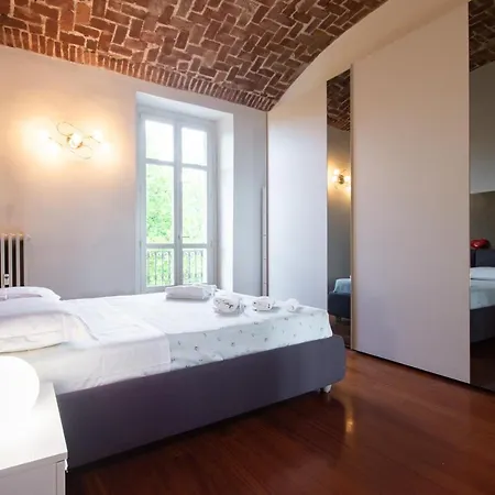 Apartment Cenisia & Porta Susa Roomy Flat Turin