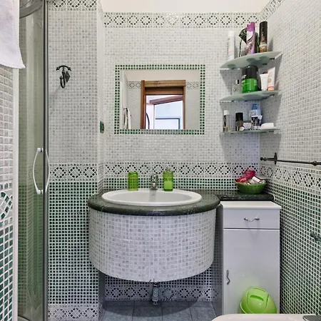 Cenisia & Porta Susa Roomy Flat